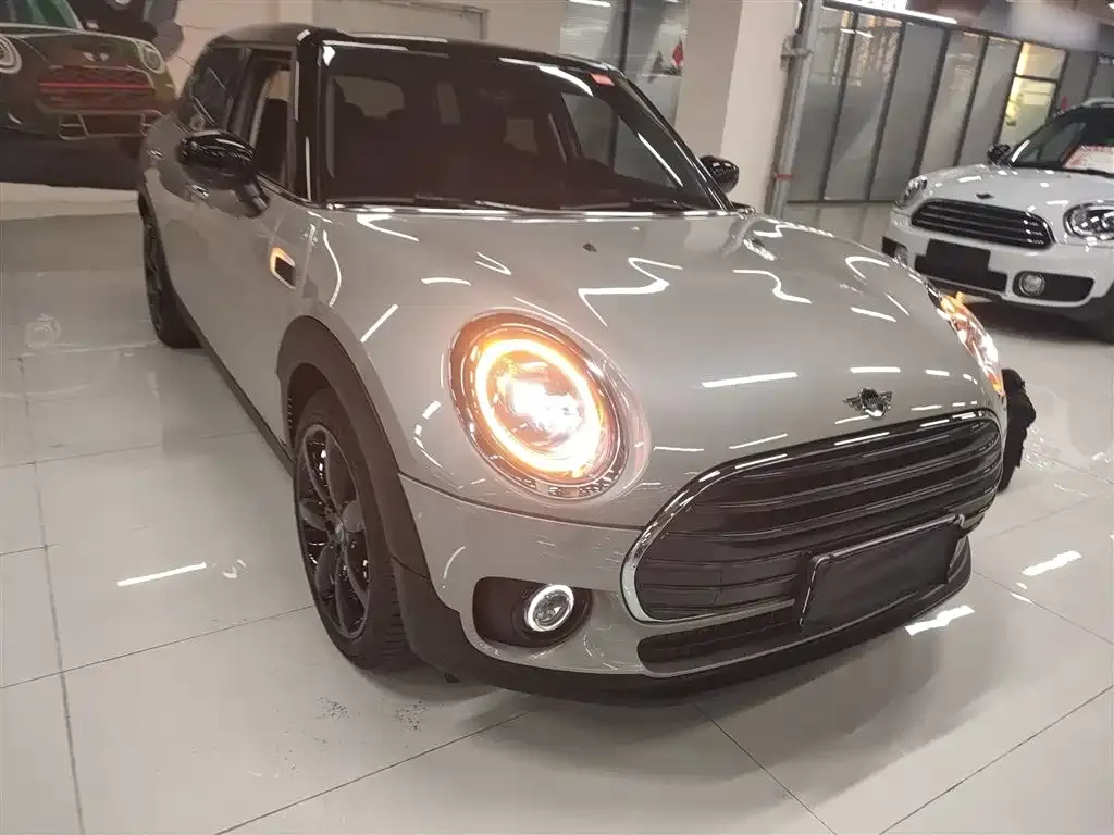 MINI Clubman — фото 4