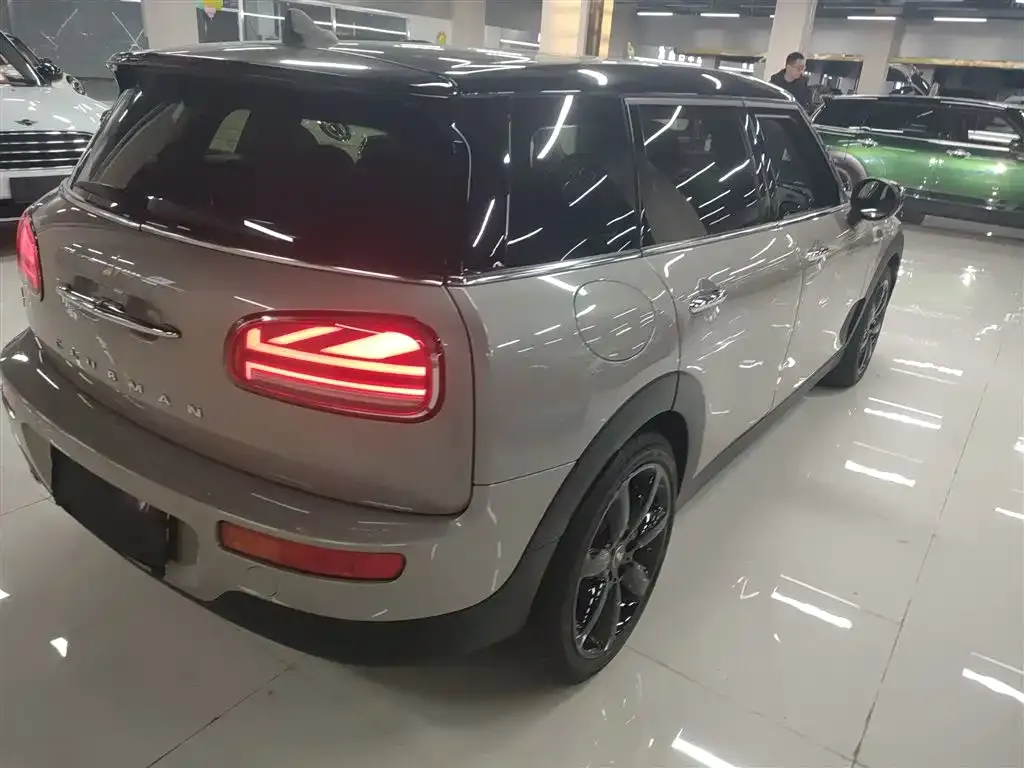 MINI Clubman — фото 7