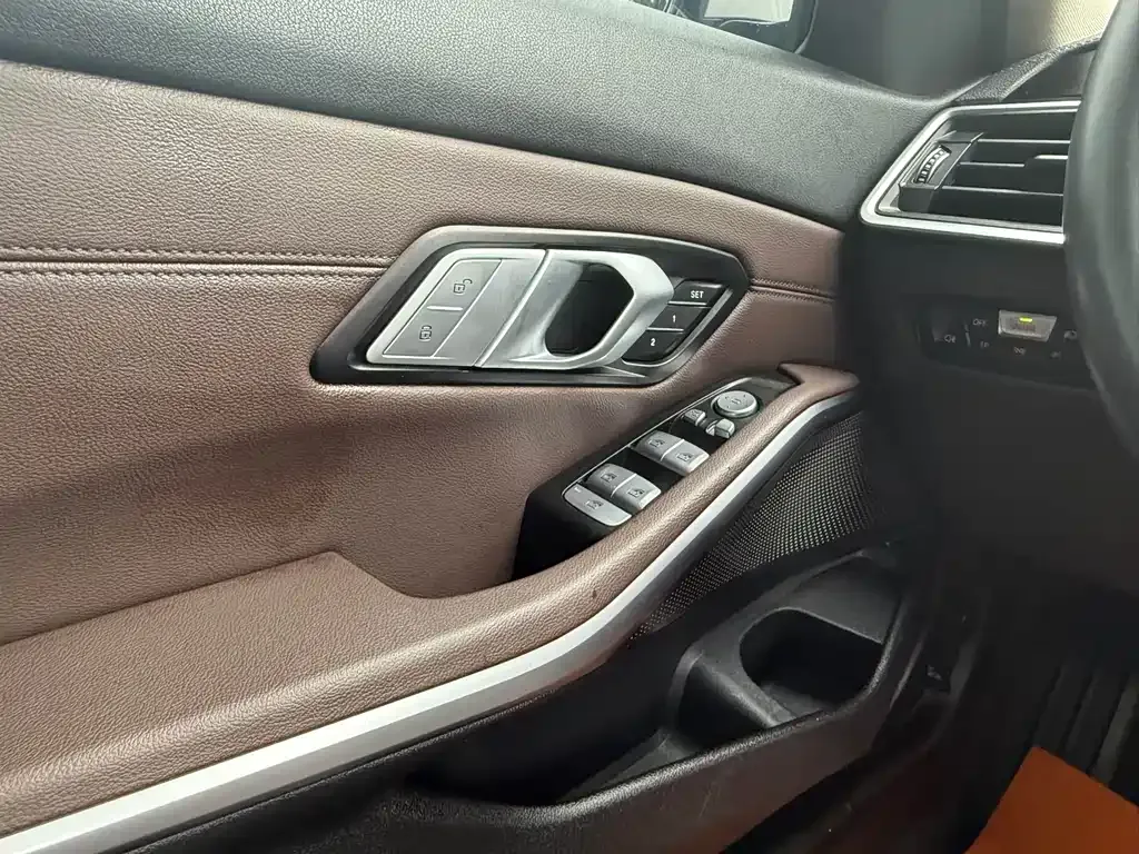 BMW 3 Series — фото 10
