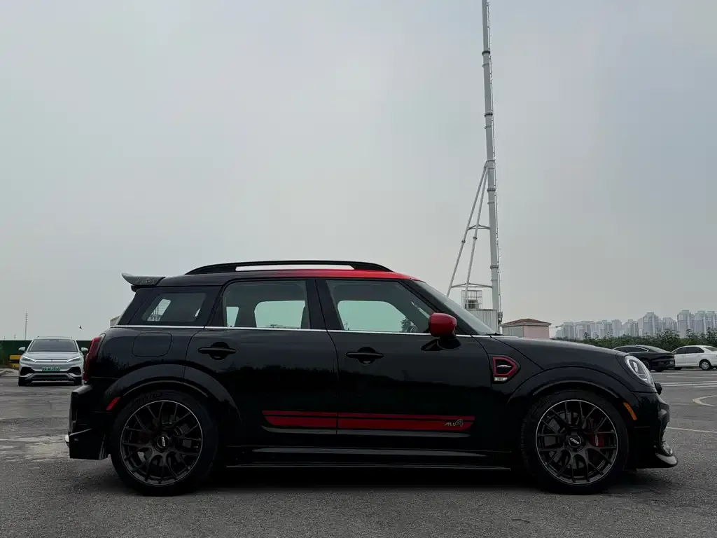 MINI Countryman JCW — фото 5