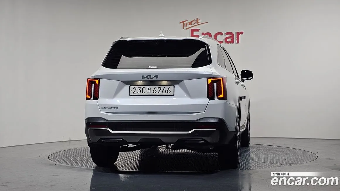 Kia Sorento — фото 4