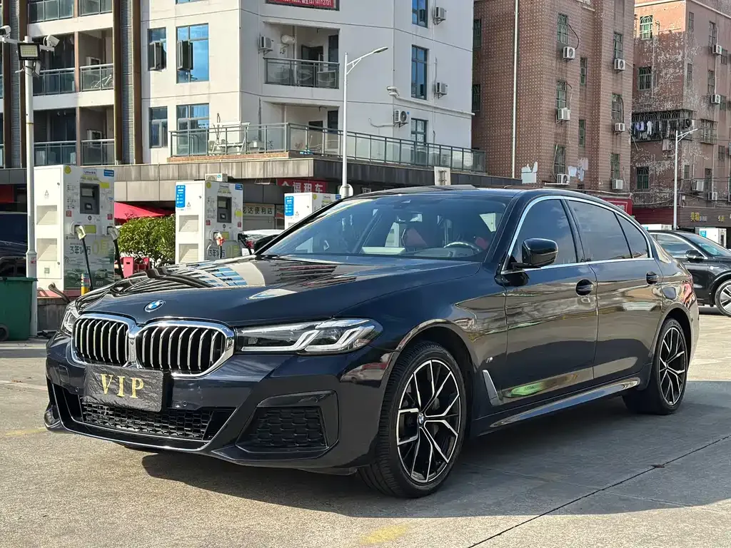 BMW 5 Series — фото 2