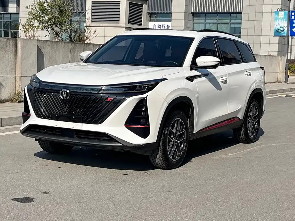 Changan CS75PLUS — фото 1