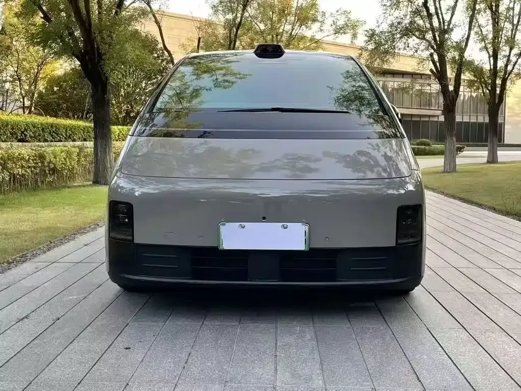 Li Auto MEGA — фото 2