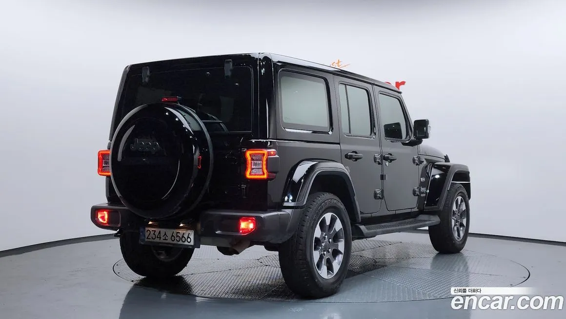 Jeep Wrangler — фото 2