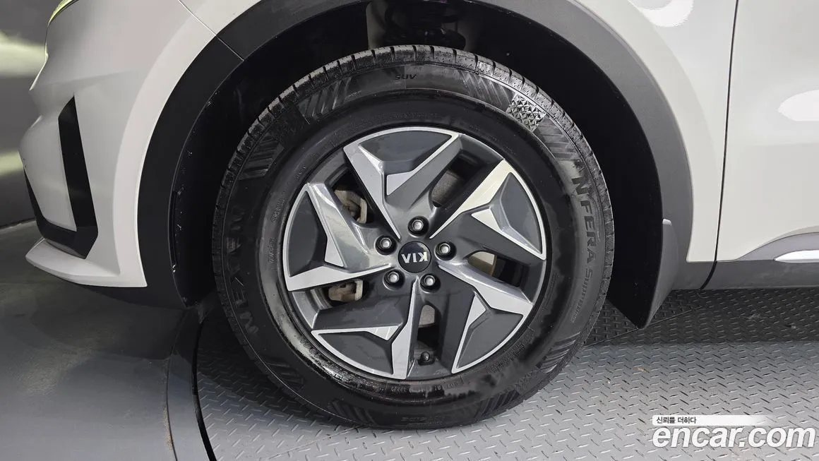 Kia Sorento — фото 5