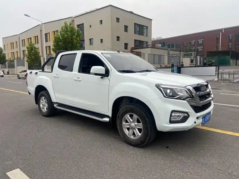 Isuzu RE-MAX — фото 3
