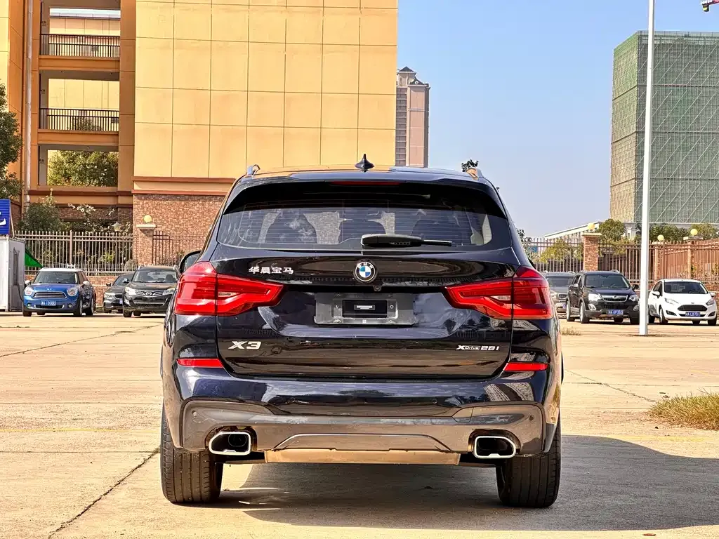 BMW X3 — фото 7