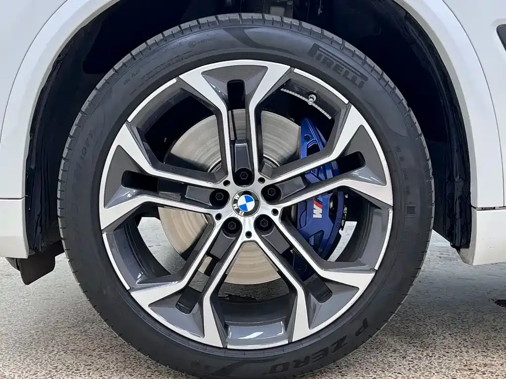 BMW X5 — фото 9