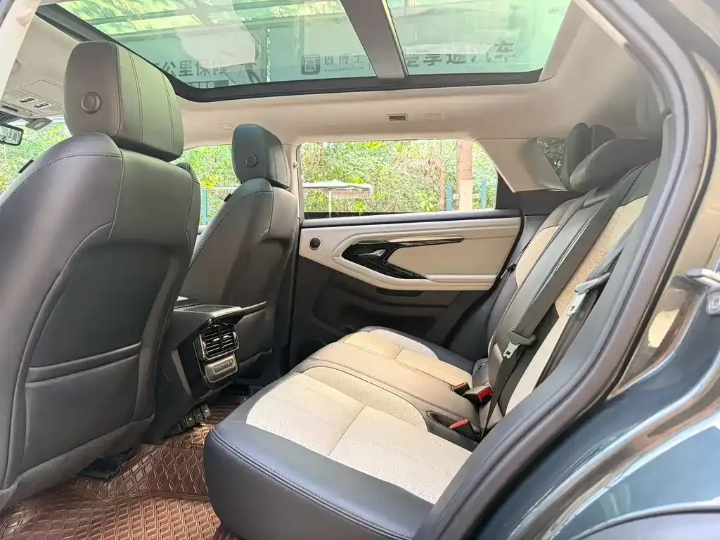 Land Rover Evoque — фото 8