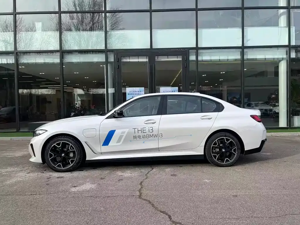 BMW i3 — фото 4
