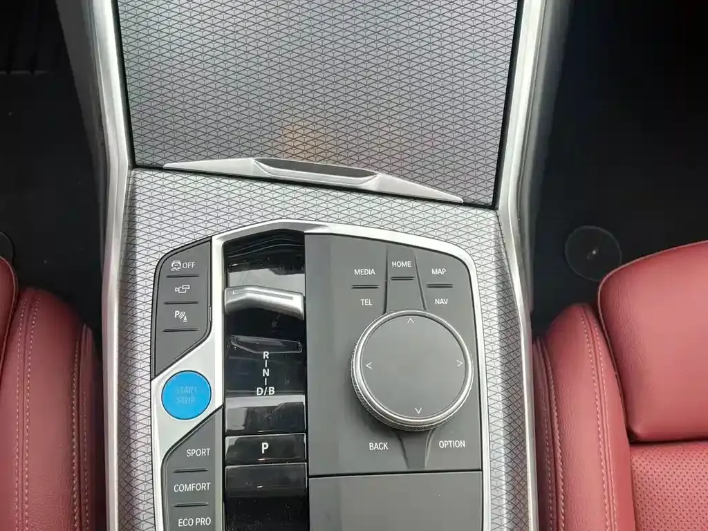 BMW i3 — фото 9