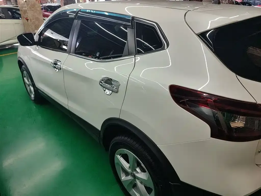 Nissan Qashqai — фото 5