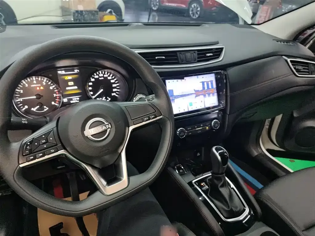 Nissan Qashqai — фото 9