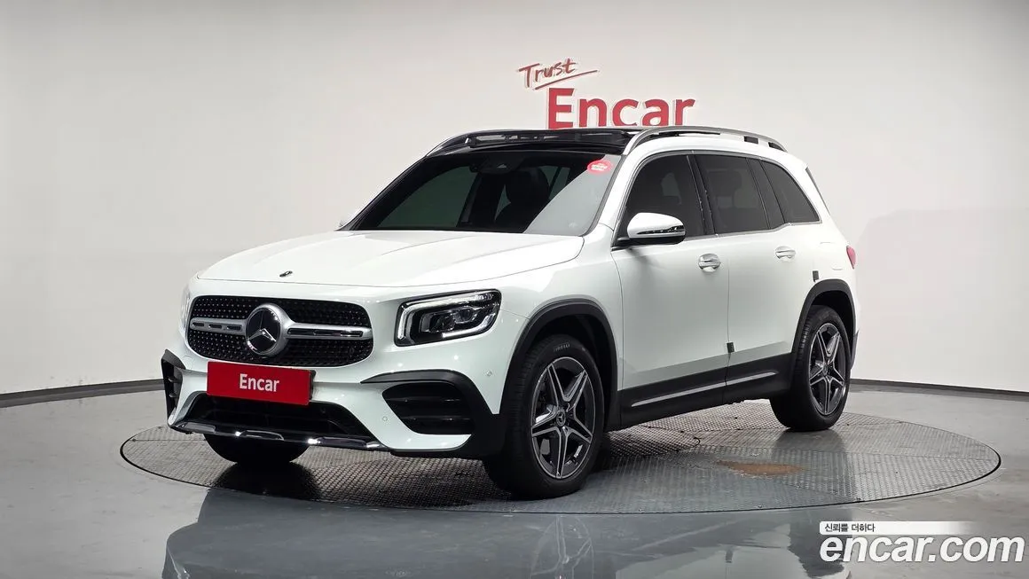 Mercedes-Benz GLB-Class — фото 1