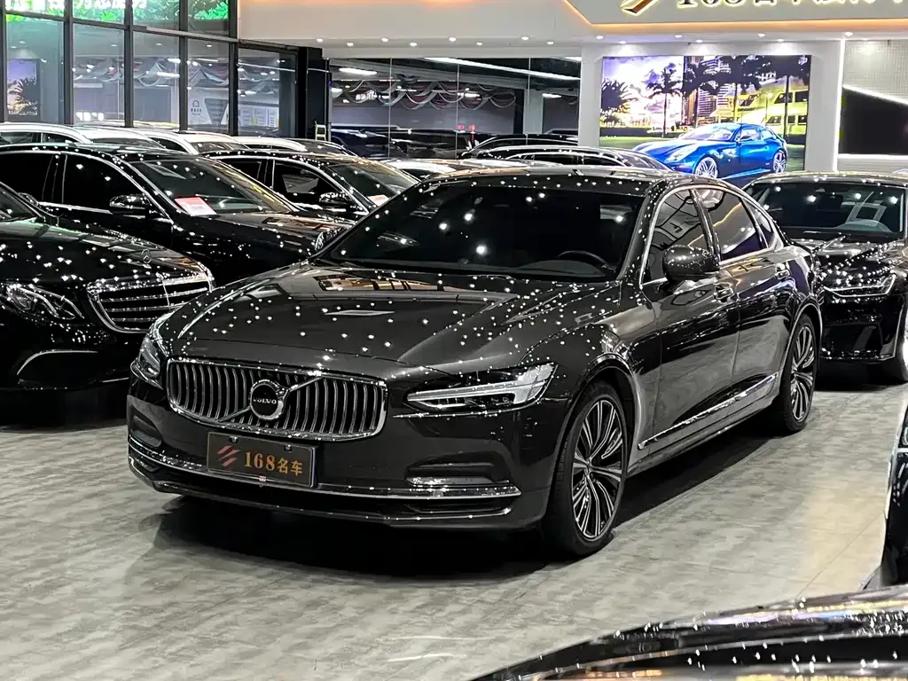 Volvo S90 — фото 1