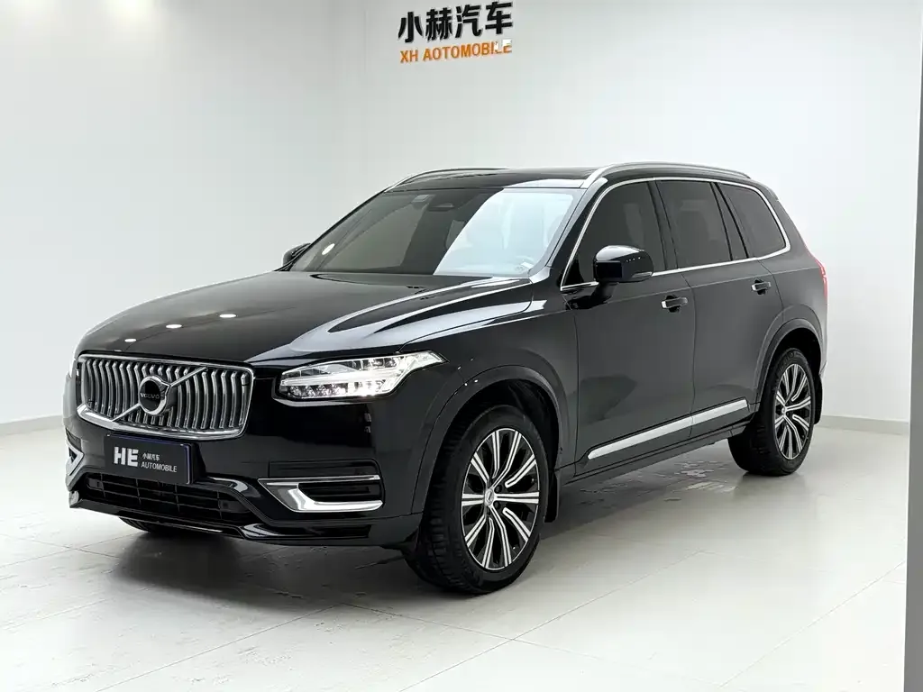 Volvo XC90 — фото 1