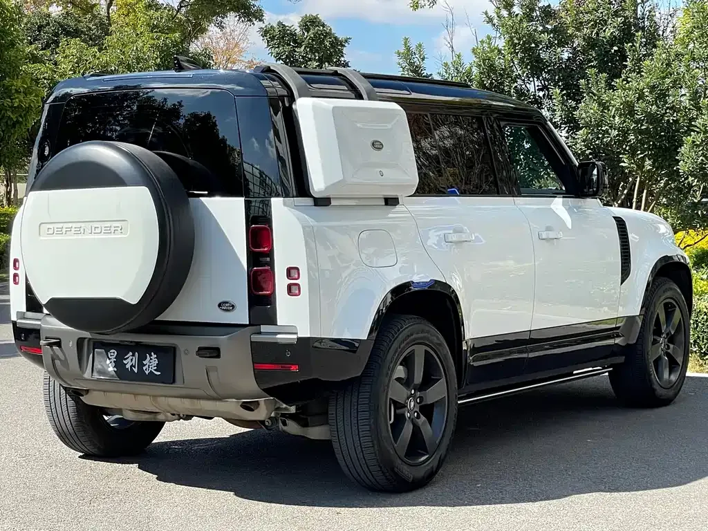 Land Rover Defender — фото 8