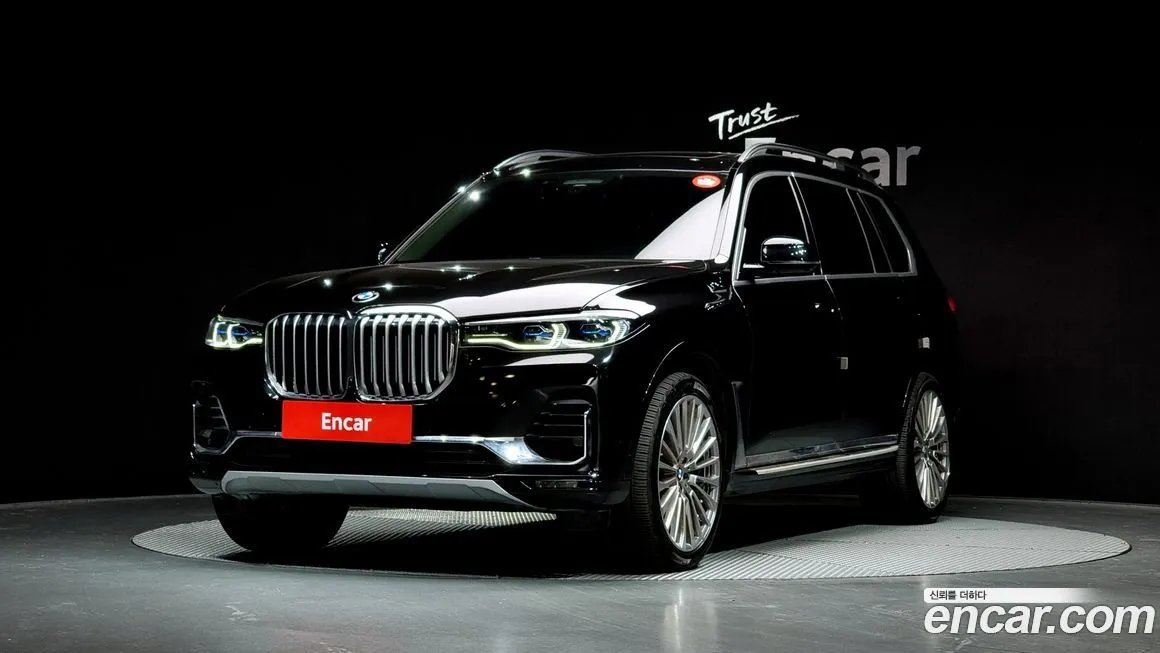 BMW X7 — фото 1
