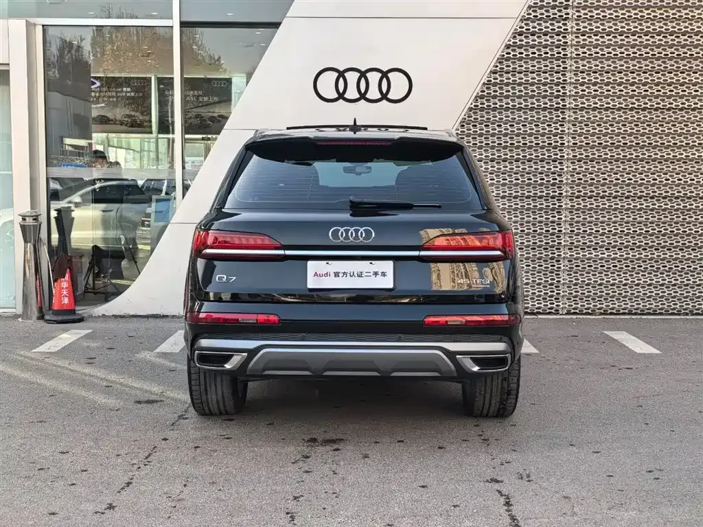 Audi Q7 — фото 4