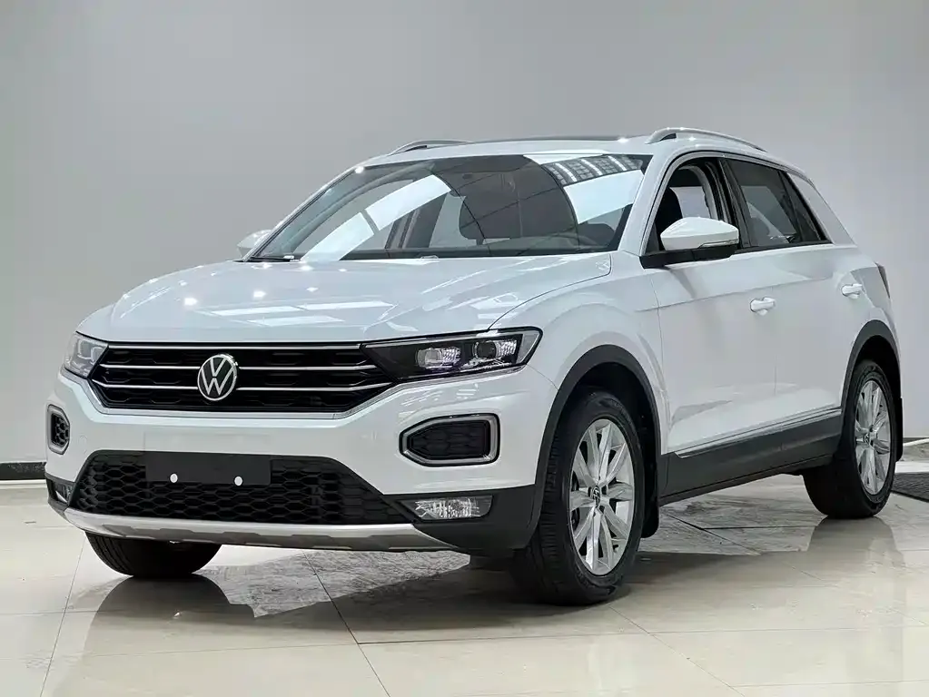 Volkswagen T-Roc — фото 1