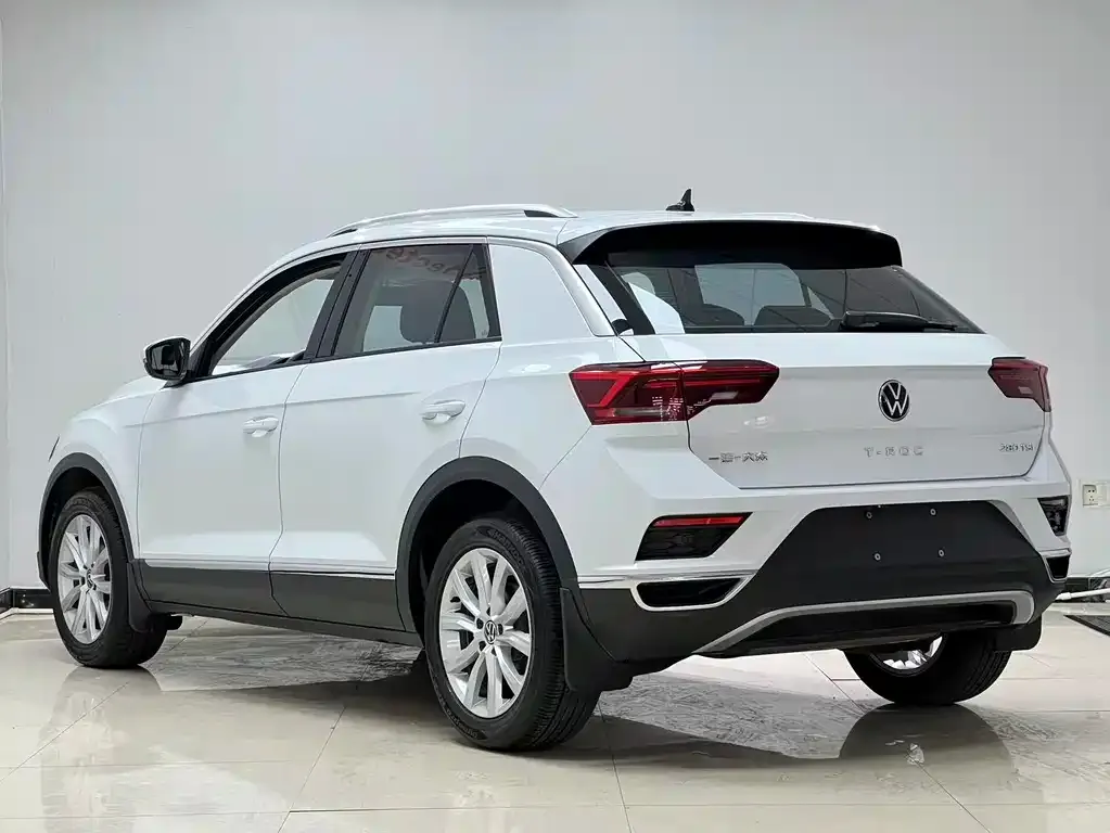 Volkswagen T-Roc — фото 4