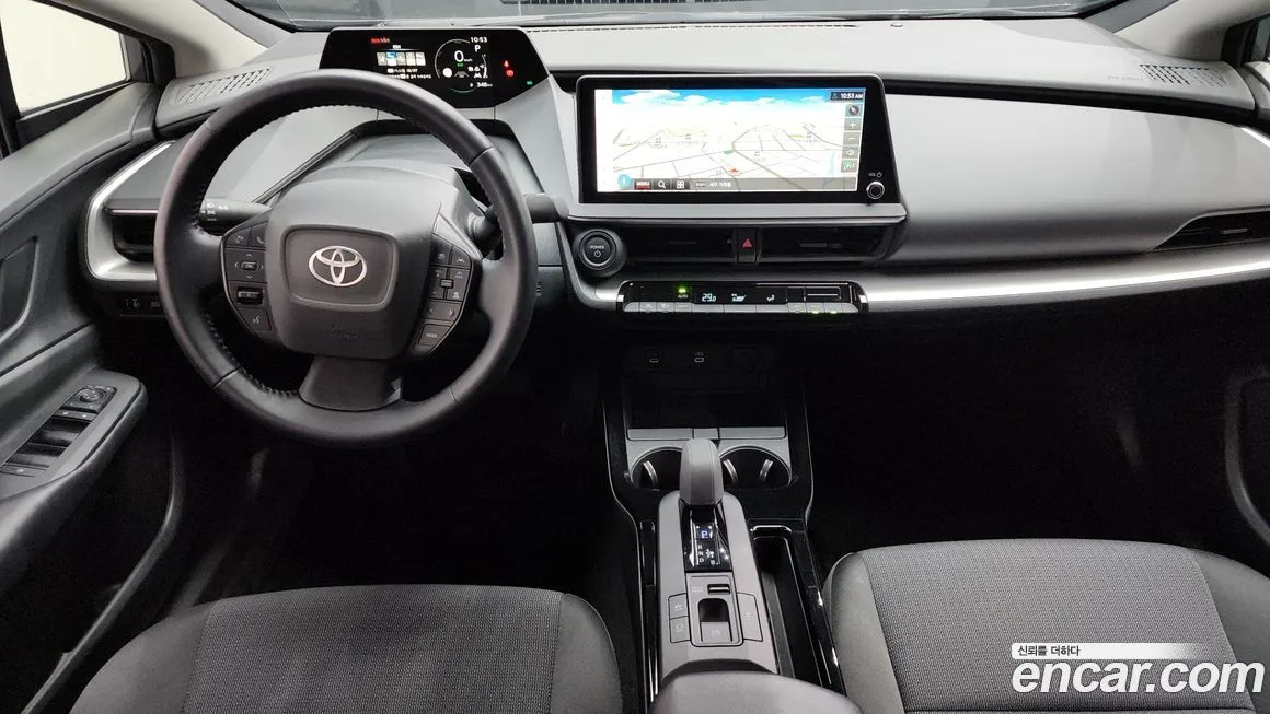 Toyota Prius — фото 7