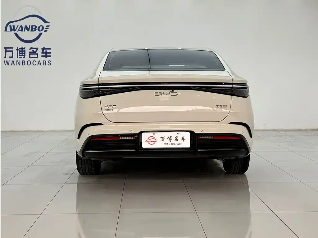 BYD Seal 07 DM-i — фото 5