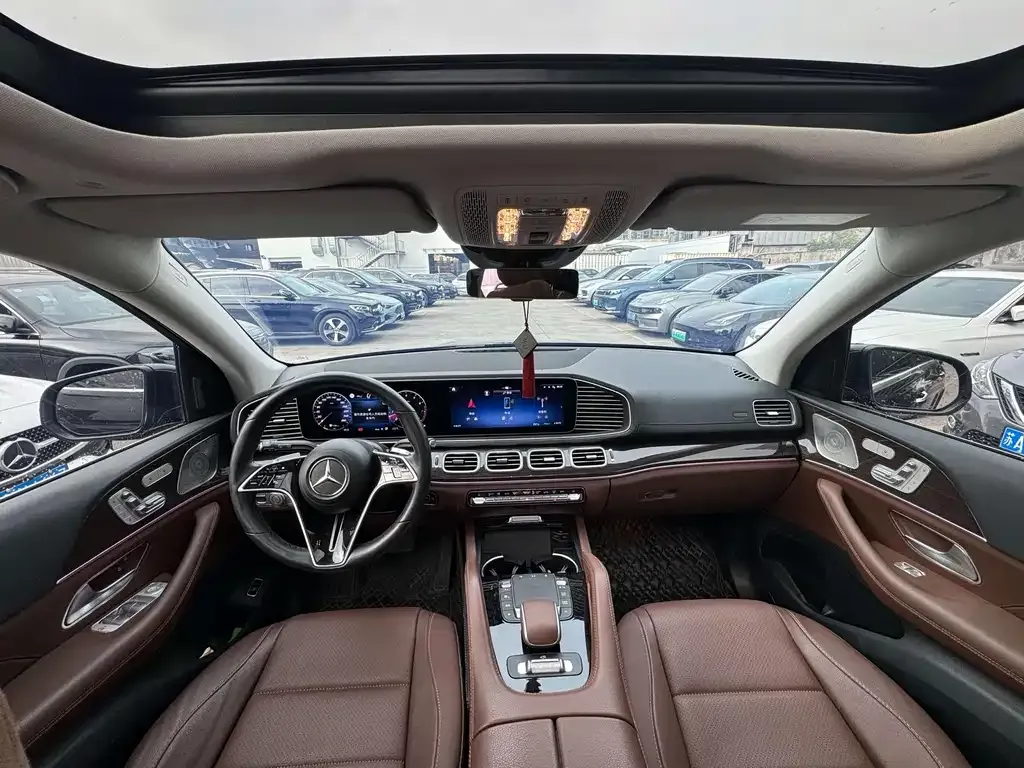 Mercedes-Benz GLE — фото 10