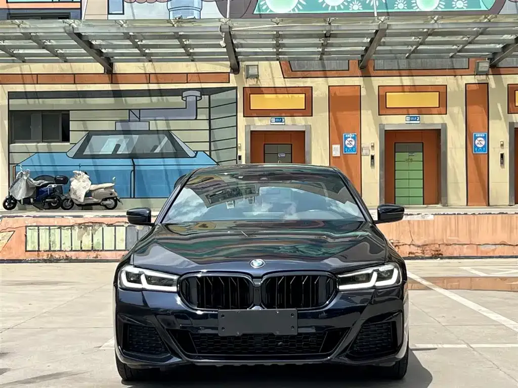 BMW 5 Series — фото 2