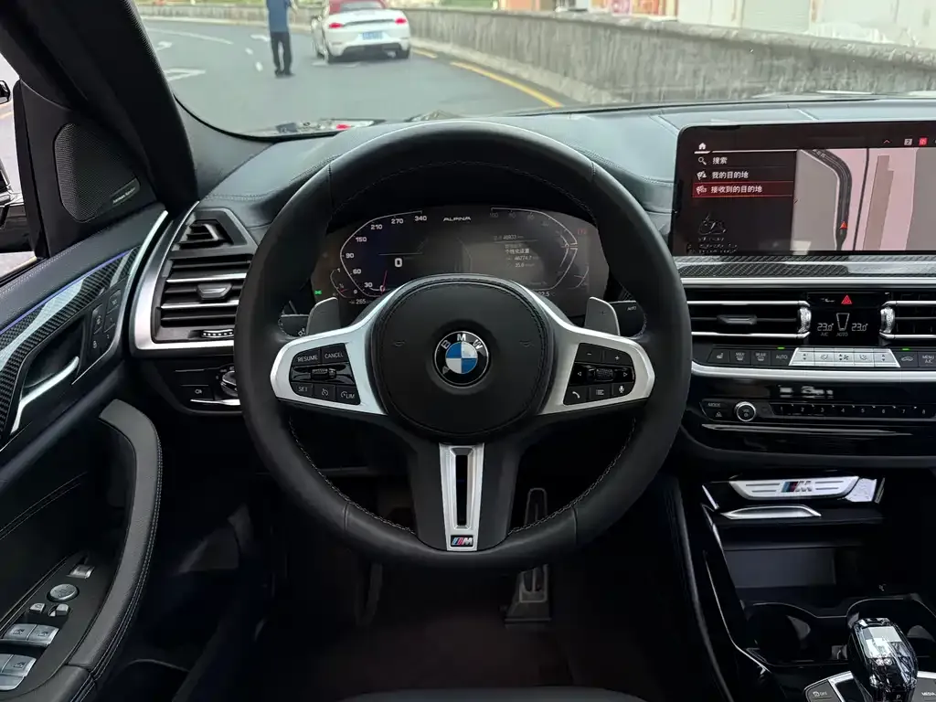 BMW X4 M40i — фото 7