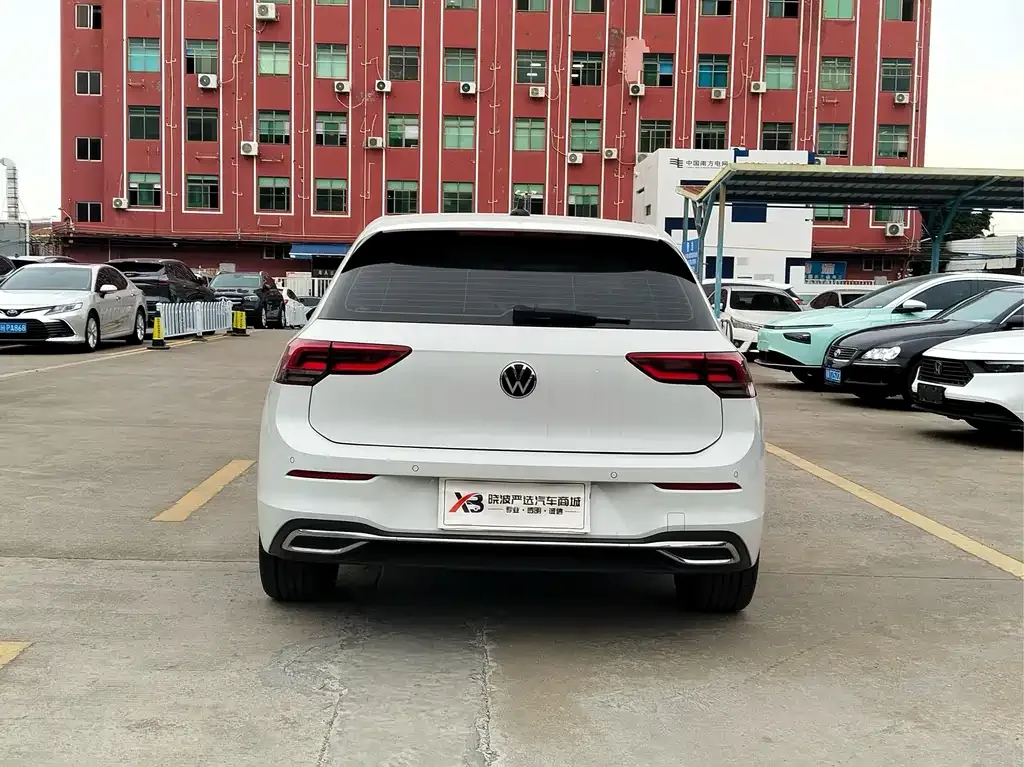 Volkswagen Golf — фото 5