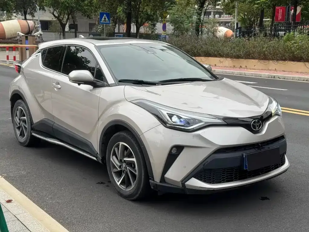 Toyota C-HR — фото 2