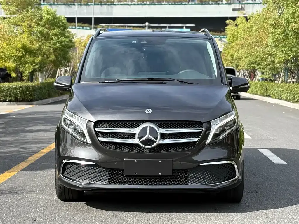 Mercedes-Benz V-Class — фото 2