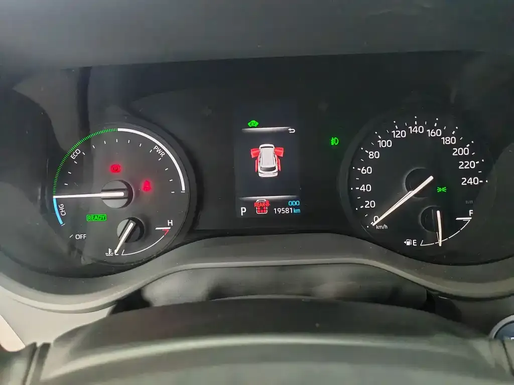 Toyota Granvia — фото 8
