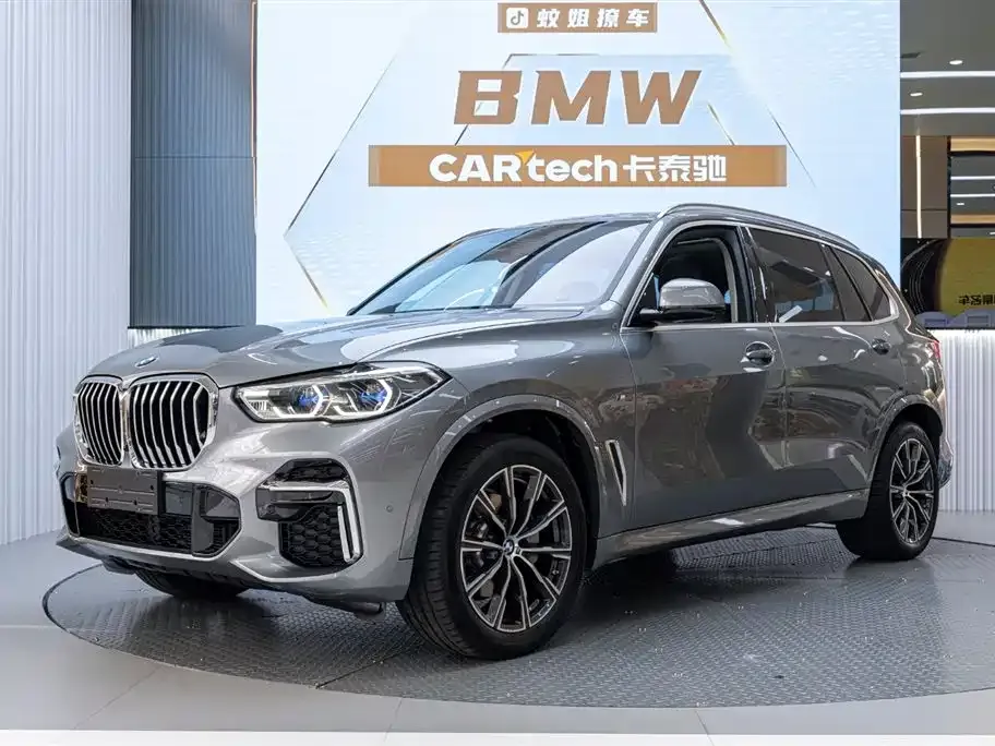 BMW X5 — фото 1