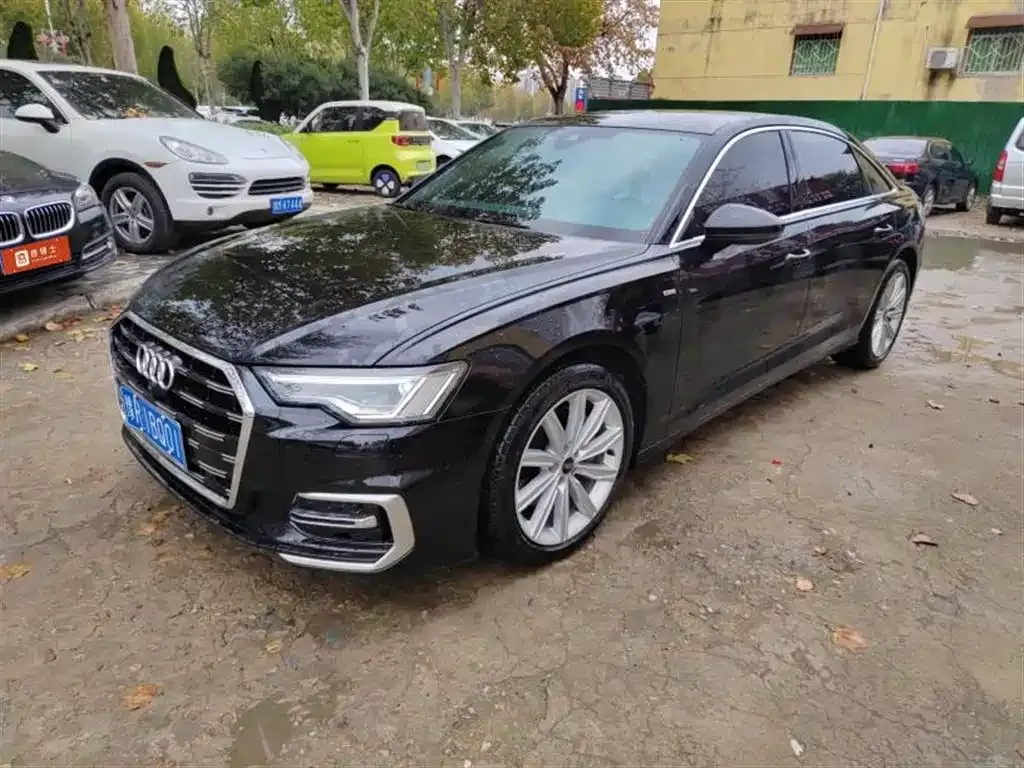 Audi A6L — фото 1