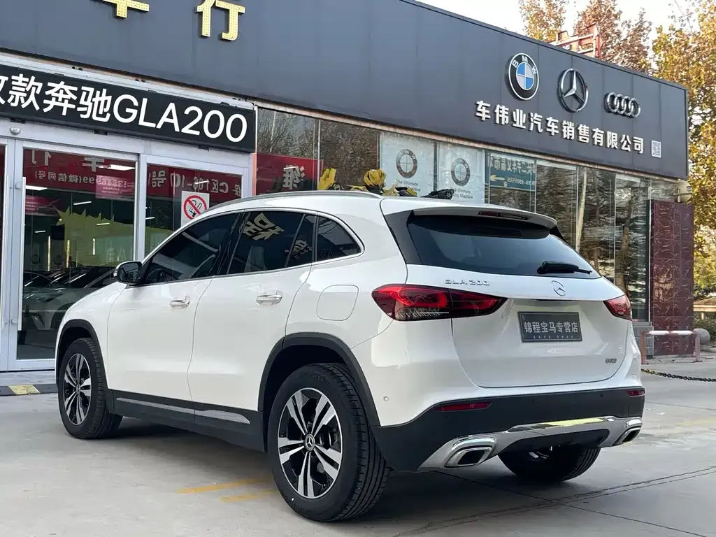 Mercedes-Benz GLA — фото 6