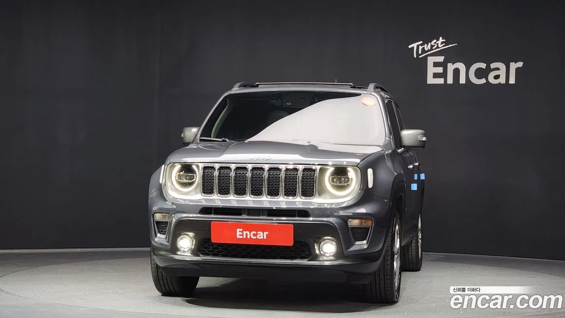 Jeep Renegade — фото 3