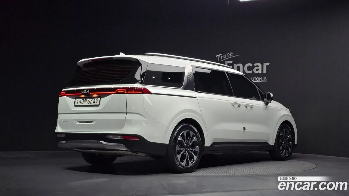 Kia Carnival — фото 2