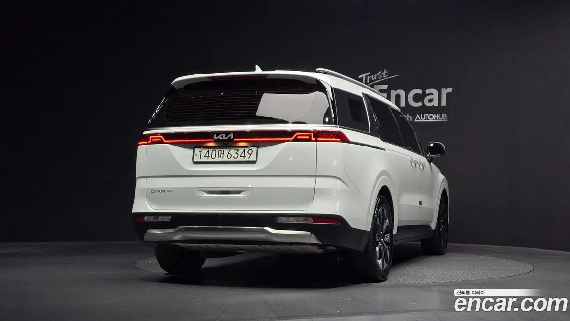 Kia Carnival — фото 4