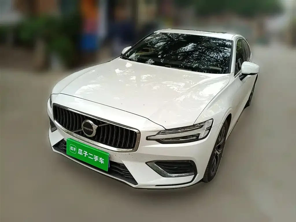 Volvo S60 — фото 2