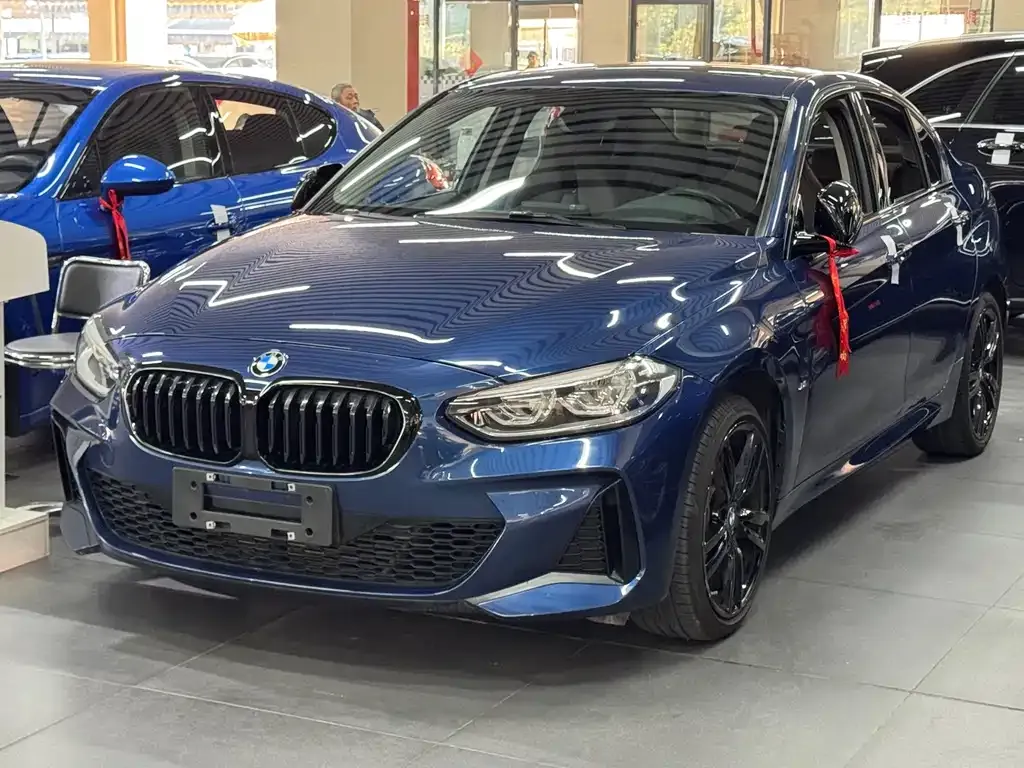 BMW 1 Series — фото 1