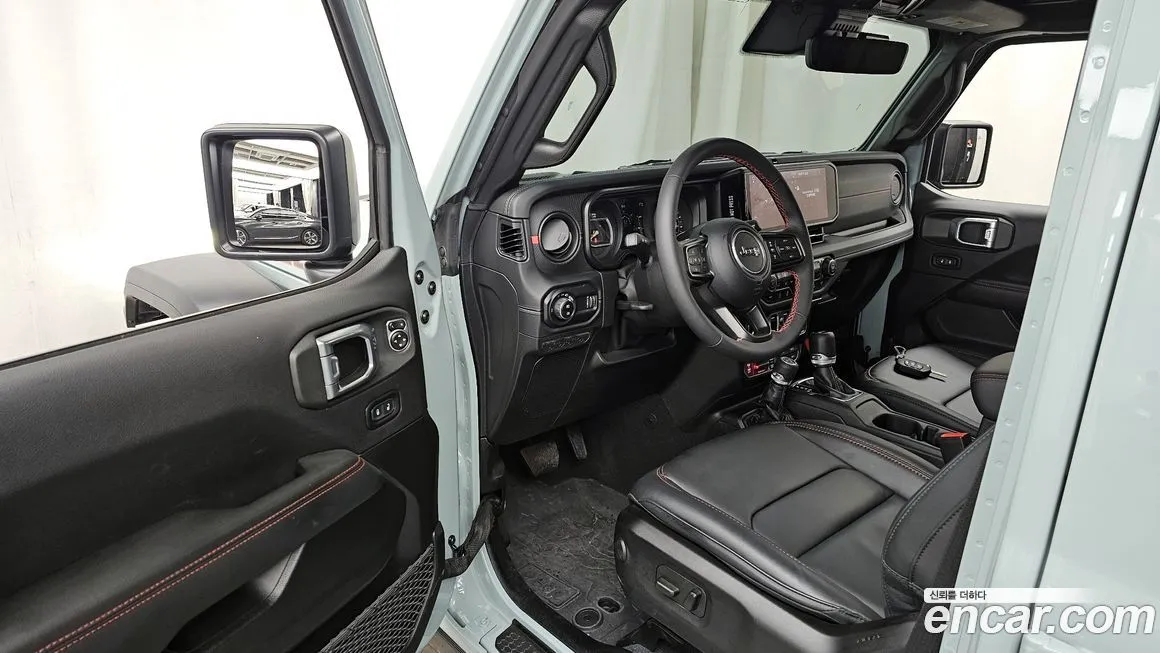 Jeep Wrangler — фото 10