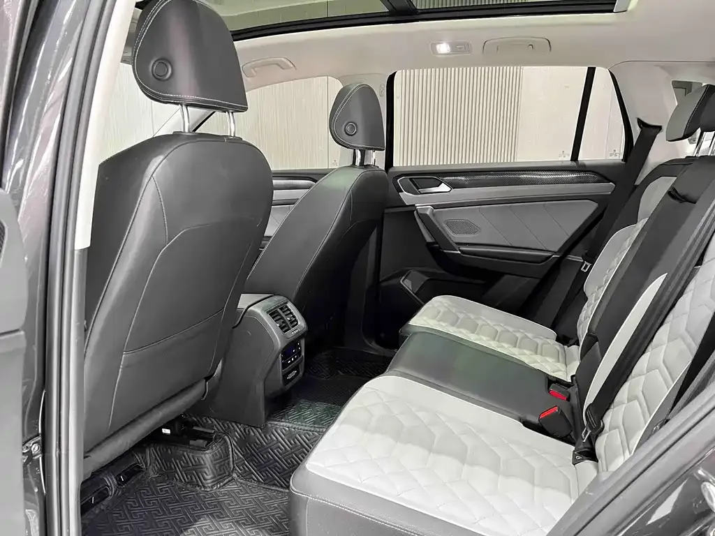 Volkswagen Tayron — фото 8