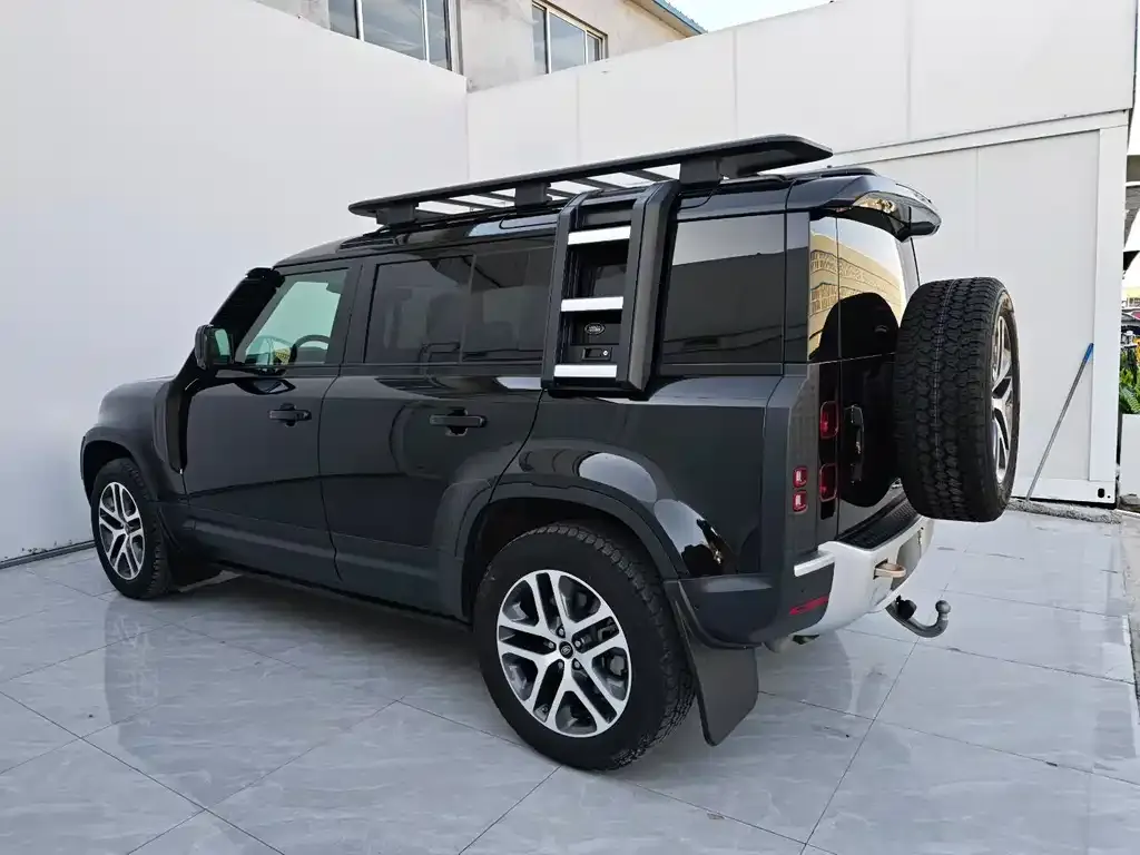 Land Rover Defender — фото 7