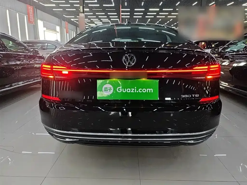 Volkswagen Passat — фото 6
