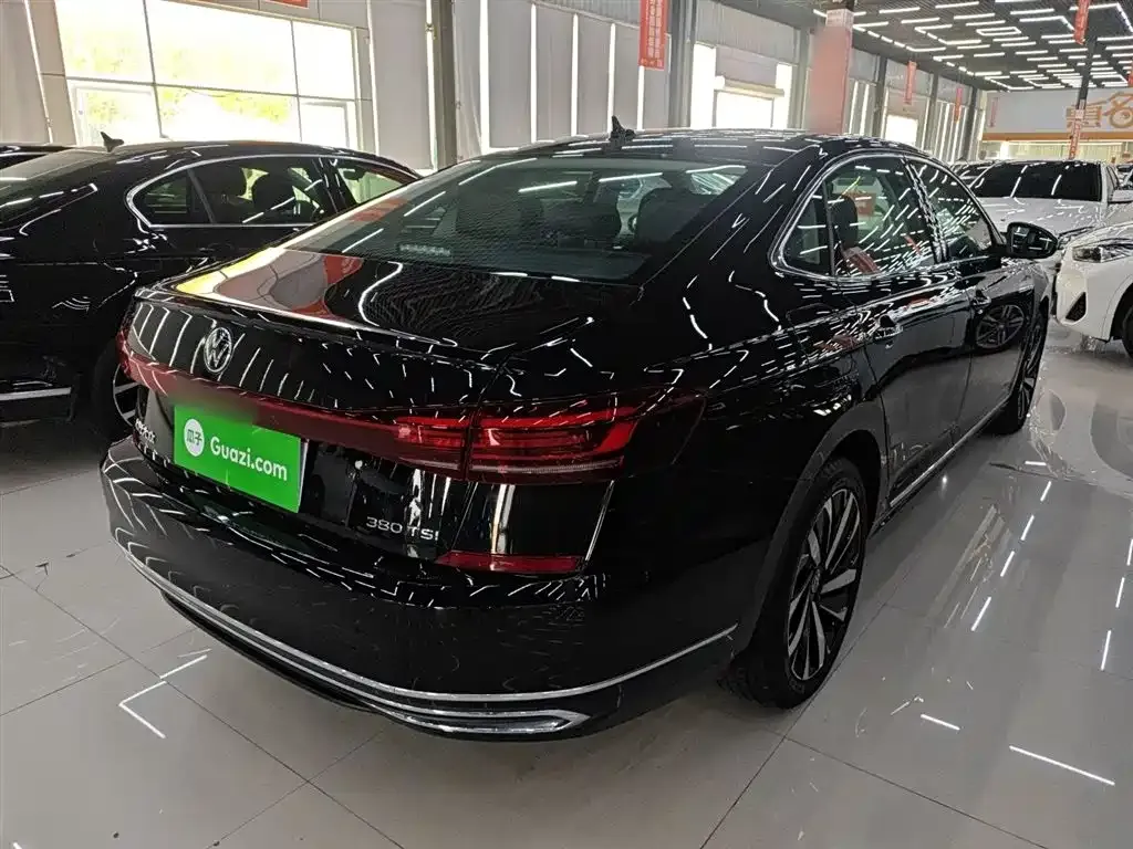 Volkswagen Passat — фото 7