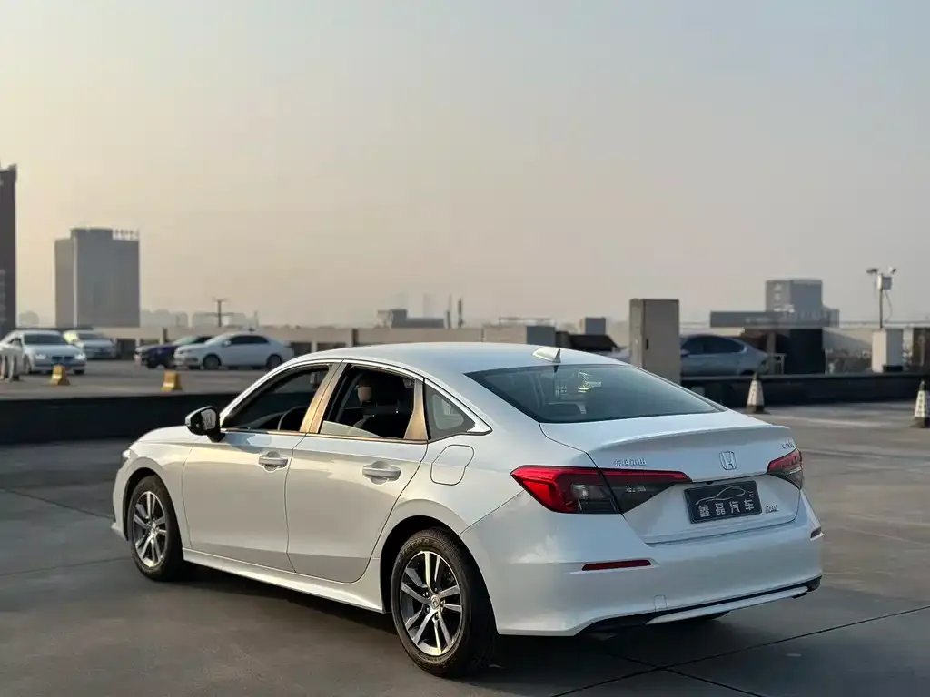Honda Civic — фото 9