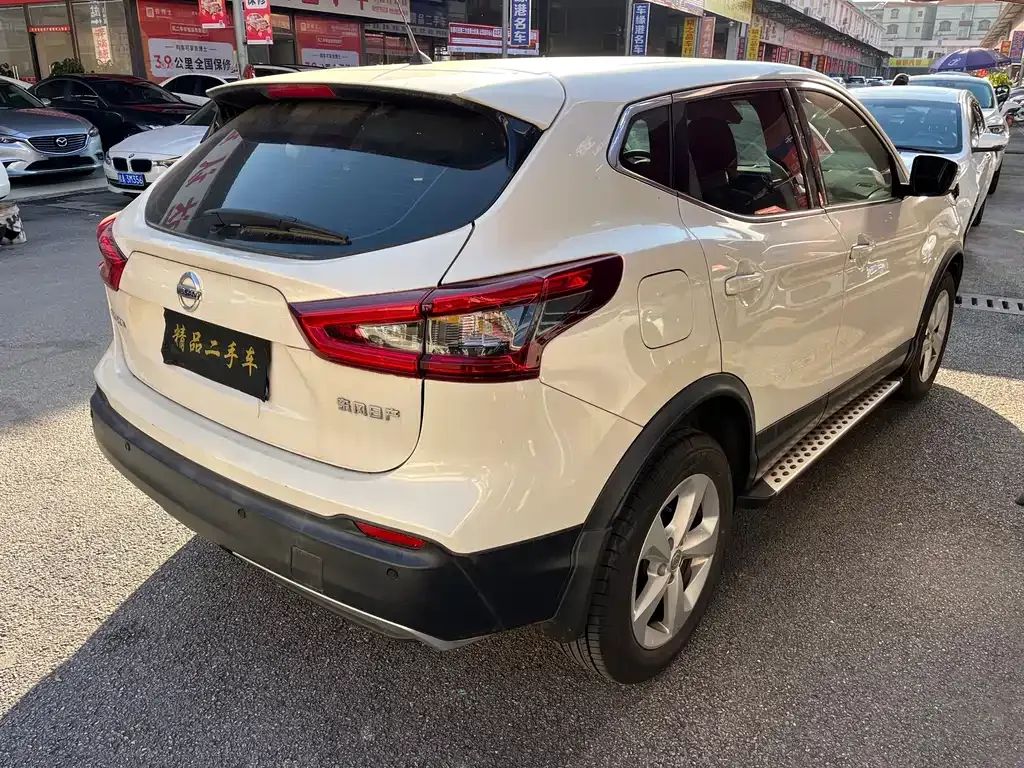 Nissan Qashqai — фото 6